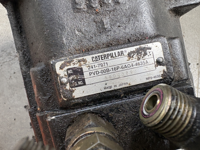 Pompă hidraulică principală Nachi PVD-00B-16P-6AG4-4635A - Caterpillar 3018 [4]