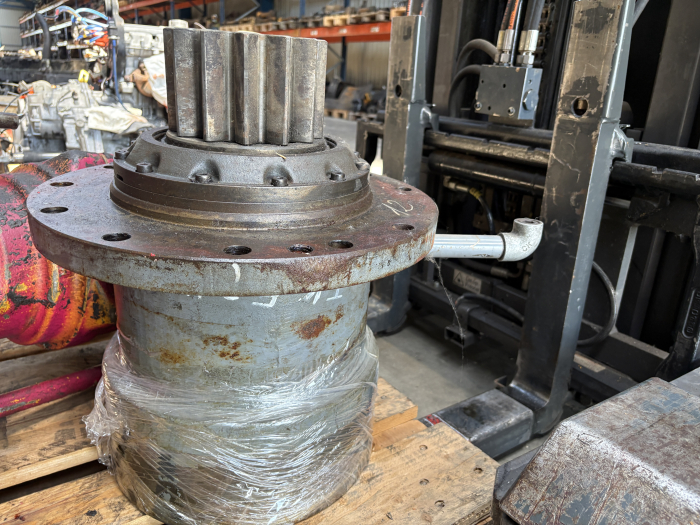 Reductor rotire Kawasaki M5X130 - Fiat-Kobelco 215 [2]