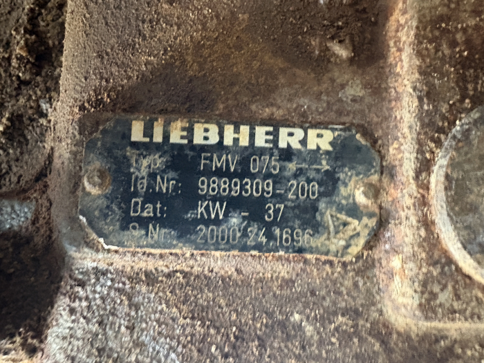 Transmisie finală Liebherr R194C [3]