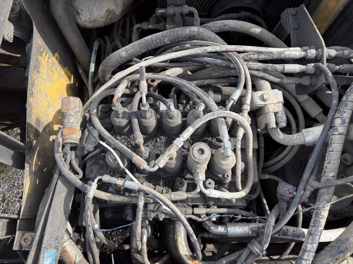 Volvo EC360CL cu motor Volvo D12D - Dezmembrări [7]