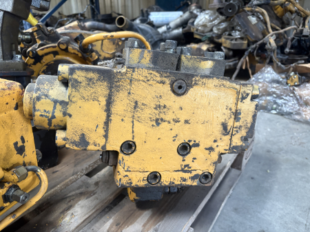 Ansamblu cutie de transfer cu hidromotor ZF 2AVG100 [4]