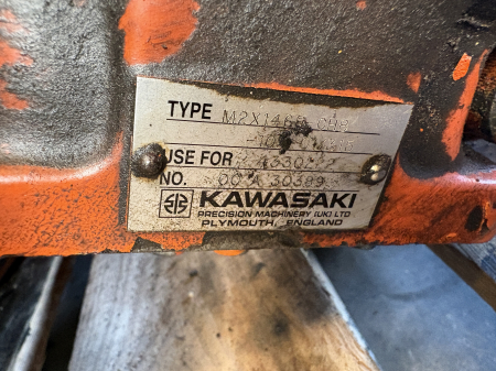 Ansamblu Hidromotor Kawasaki M2X146B-CHB cu Reductor Hitachi HMGP10MB - Hitachi EX200-5 [2]