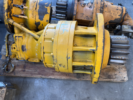 Hidromotor de rotire - Ansamblu Hidromotor KPM M2X146B cu Reductor Bonfiglioli 710T2FS002A22K0TTS - JCB JS260