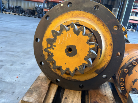Ansamblu Hidromotor KPM M2X146B cu Reductor Bonfiglioli 710T2FS002A22K0TTS - JCB JS260 [2]