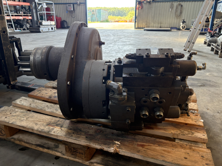 Ansamblu reductor cu hidromotor rotire Brueninghaus Hydromatik A2FM80 - Volvo [2]