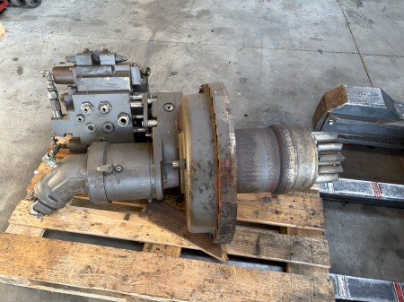 Hidromotor de rotire - Ansamblu reductor cu hidromotor rotire Brueninghaus Hydromatik A2FM80 - Volvo