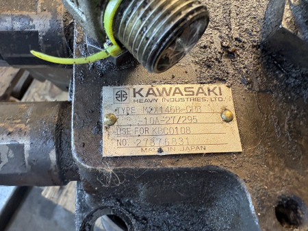 Ansamblu reductor cu hidromotor rotire Kawasaki M2X146B-CHB [1]
