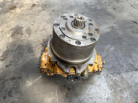 Hidromotor de rotire - Ansamblu reductor cu hidromotor rotire Liebherr 580 1050 - Liebherr 712