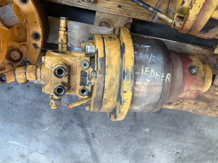 Hidromotor de rotire - Ansamblu reductor cu hidromotor rotire Liebherr SAT 200/210 - Liebherr