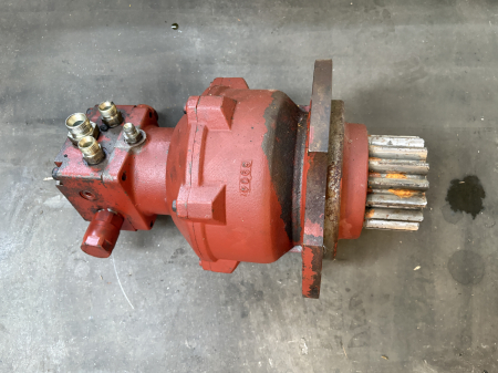 Hidromotor de rotire - Ansamblu reductor cu hidromotor rotire Nachi PCL-200-20-1S2-8734A - Yuchai YC55