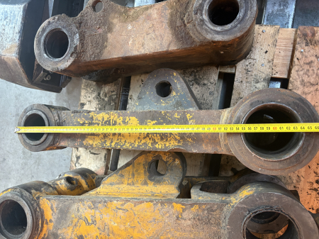 Atașamente - Articulație tip H diametru exterior 90,65mm, lungime 670mm, lățime 285mm