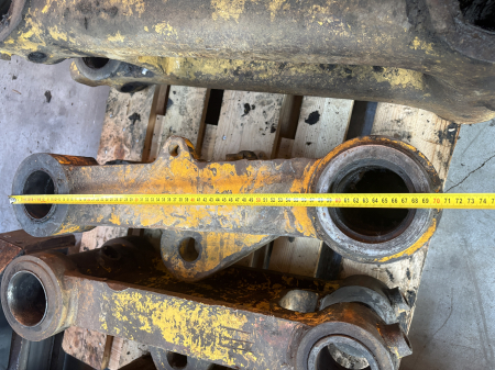 Atașamente - Articulație tip H diametru interior 80,85mm, lungime 705mm, lățime 300mm
