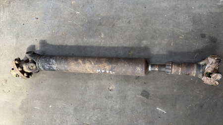Ax cardanic cu capete canelate de 20 dinți - MF 750 [1]