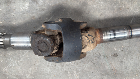 Cardane și axe cardanice - Ax cardanic lungime totală 1110mm cu capete canelate de 13 și 27 dinți
