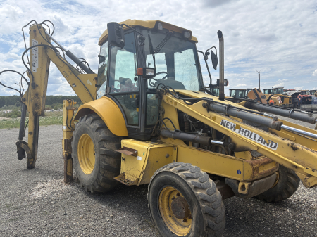 Buldoexcavator New Holland LB110.B [2]