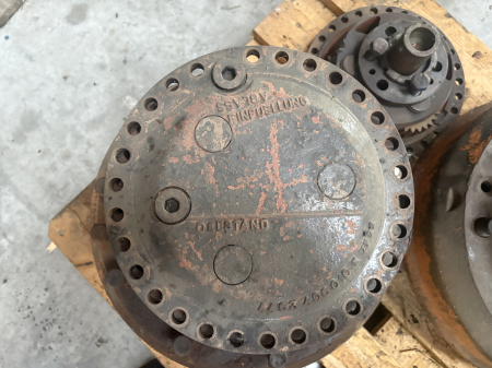 Butuc roată ZF 4463406010EZP2218151089 - LIPSA_UTILAJ [11]