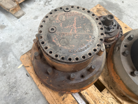 Butuc roată ZF 4463406010EZP2218151089 - LIPSA_UTILAJ [7]