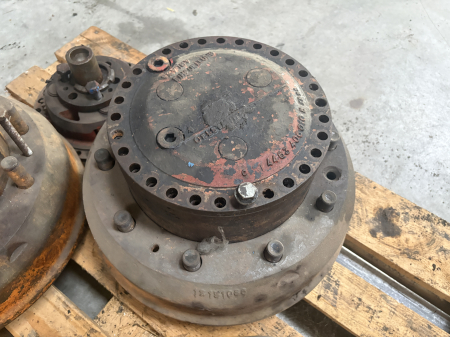 Butuc roată ZF 4463406010EZP2218151089 - LIPSA_UTILAJ [5]