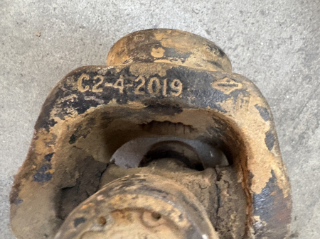 Cap cardan Spicer C2-4-2019, cu capete canelate de 15 dinți, cu 4 găuri de prindere [4]