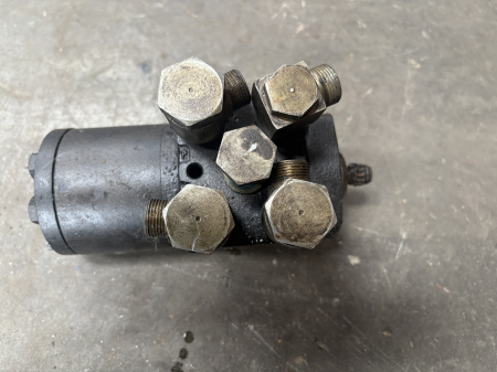 Casetă servodirecție ZF 8476 955 665 - Liebherr 541 [1]