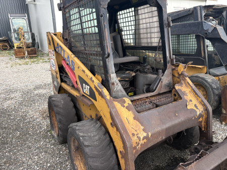 Caterpillar 216B3 cu motor Cat 3024C - Dezmembrări [2]