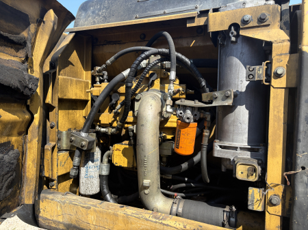 Caterpillar 320B LN cu motor Caterpillar 3116 - Dezmembrări [2]