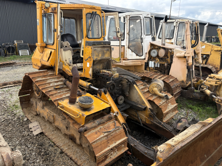 Buldozere - Caterpillar D4H cu motor Caterpillar 3304 - Dezmembrări.