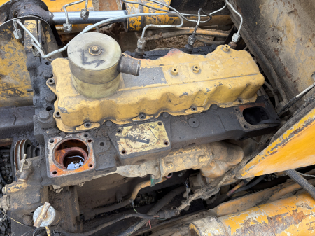Caterpillar D4H cu motor Caterpillar 3304 - Dezmembrări. [4]