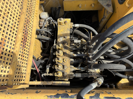 Caterpillar M318 cu motor Cat 3056E - Dezmembrări [4]