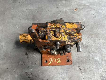 Distribuitor hidraulic - 1 secție - Liebherr 902 [2]