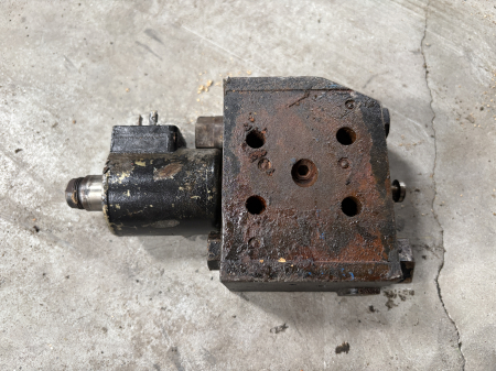 Piese Utilaje - Distribuitor hidraulic - 5 secții