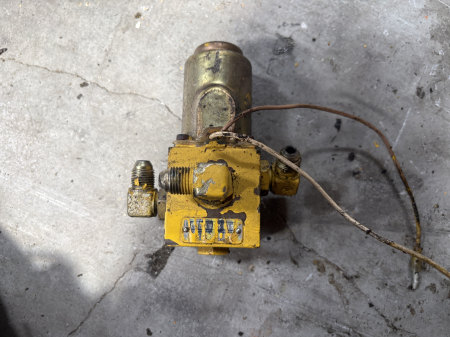 Piese Utilaje - Distribuitor hidraulic - 8 secții