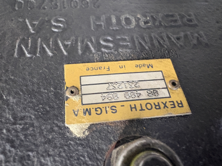 Distribuitor hidraulic Bosch Rexroth 08 400 094 231237 - 4 secțiuni - JCB 4CX [1]