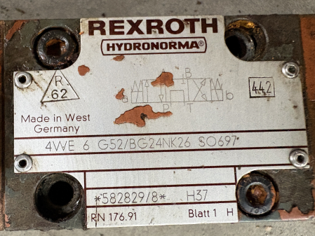 Distribuitor hidraulic Bosch Rexroth 4WE 6 G52/BG24NK26 SO697 - 1 secție [1]