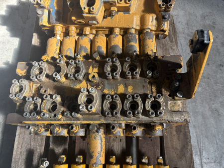 Distribuitoare hidraulice - Distribuitor hidraulic Bosch Rexroth M8-1001-03/7M8-22