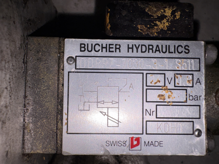 Distribuitor hidraulic Bucher Hydraulics DDRRZ-7030-3-1 S511 - 3 secții [1]