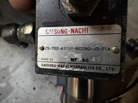 Distribuitor hidraulic Daesung-Nachi ZS-T02-A100P-MD28G-J3-21A - Volvo EC210 [1]