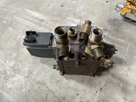 Distribuitor hidraulic Danfoss 157-2221 - 1 secție [1]