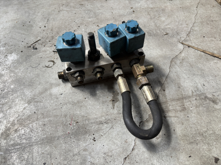 Hidraulică - Distribuitor hidraulic EDI System Modena OFB157060L0000 - 3 secții
