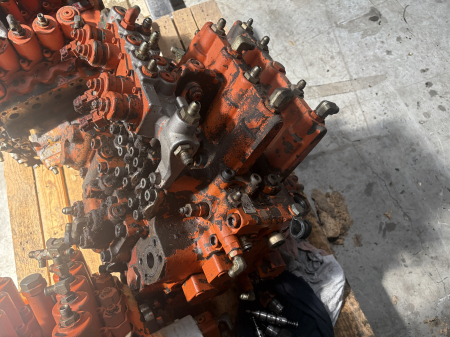 Distribuitor hidraulic Kayaba C0170-51008 [1]