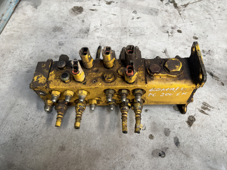 Hidraulică - Distribuitor hidraulic Komatsu - Komatsu PC 200EN