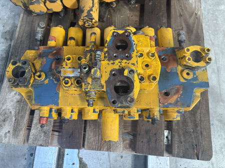 Hidraulică - Distribuitor hidraulic Mannesmann Rexroth MH2WH 18 B02F11/006LUM11