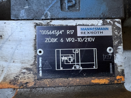 Distribuitor hidraulic Mannesmann Rexroth ZDBK 6 VP2-10/210V [1]