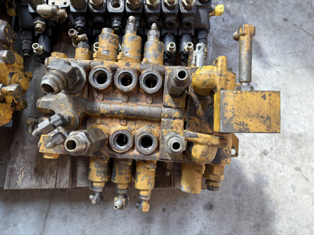Hidraulică - Distribuitor hidraulic - secțional