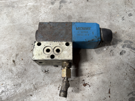 Piese Utilaje - Distribuitor hidraulic Vickers H 507848 - Electro-hidraulic