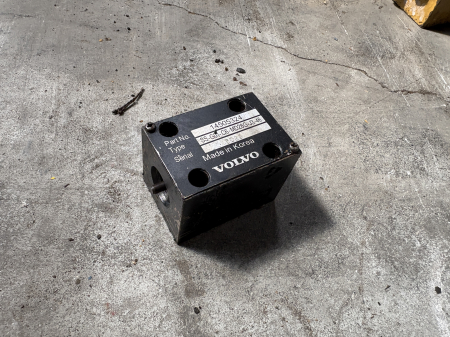 Piese Utilaje - Distribuitor hidraulic Volvo 14505324 / SS-G01-C6-MD28G-J3-46