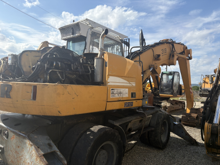 Excavator pe roți Liebherr A 316 Litronic cu graifer – Dezmembrări [3]