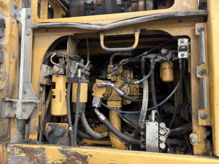 Excavator pe șenile CAT 336E L (motor Caterpillar C9.3 236 kW) – Dezmembrări [4]