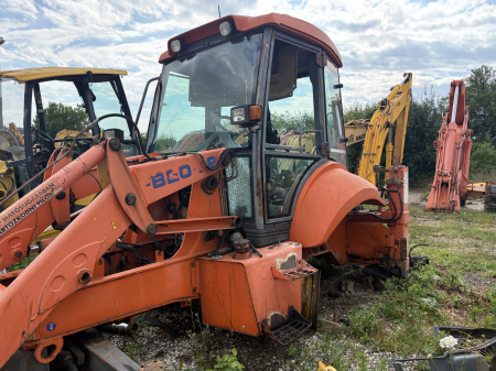 Fiat-Hitachi FB 200.2 cu motor Iveco A4500T - Dezmembrări [2]