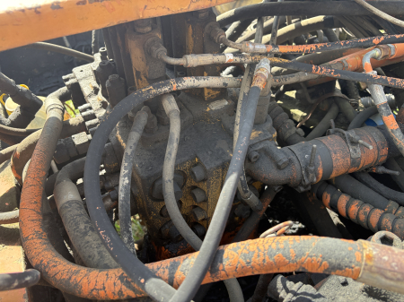 Fiat-Hitachi FH 220.3 cu motor Isuzu 6BG1T - Dezmembrări [8]